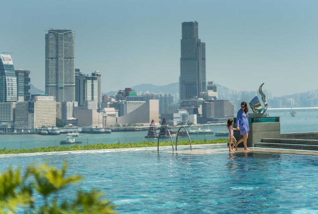 Four Seasons Hotel Hong Kong